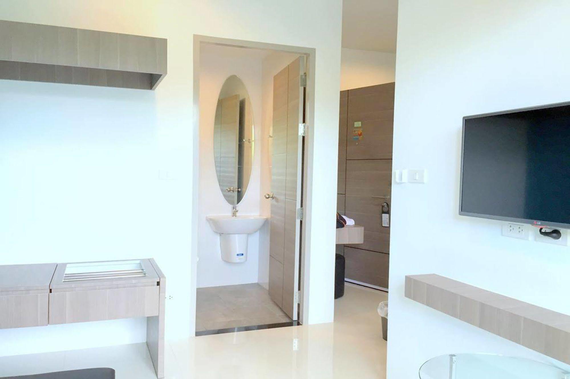 Dusit Naka Place Phuket Exteriör bild