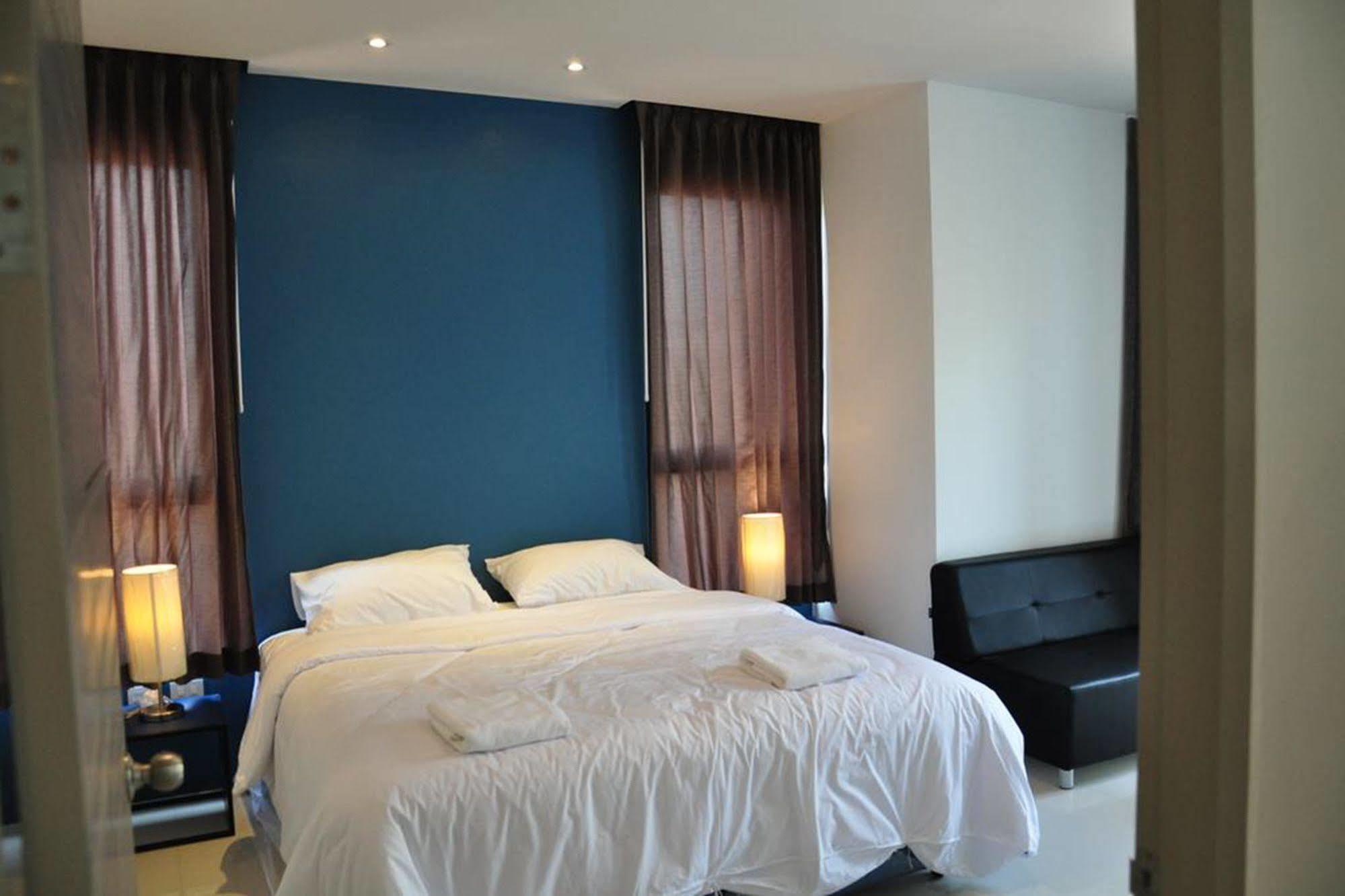 Dusit Naka Place Phuket Exteriör bild